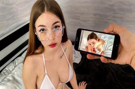 Cô em gái phải chịu phạt vì đã lừa dối